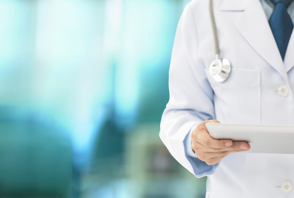 لیست کامل تعرفه پزشکان در سال ۱۴۰۴